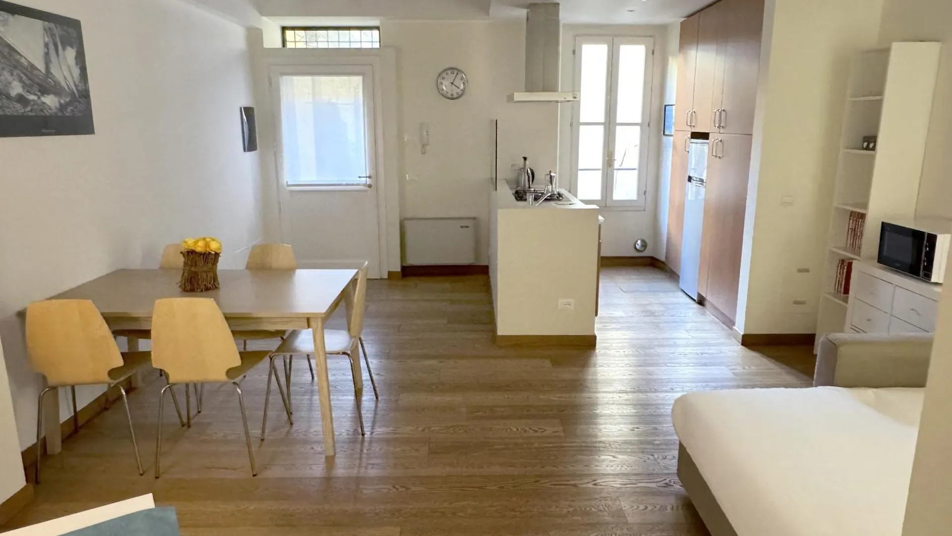 شقة Joivy Cosy Ticinese Retreat 1-Bed Flat Near The Duomo ميلان 0*,