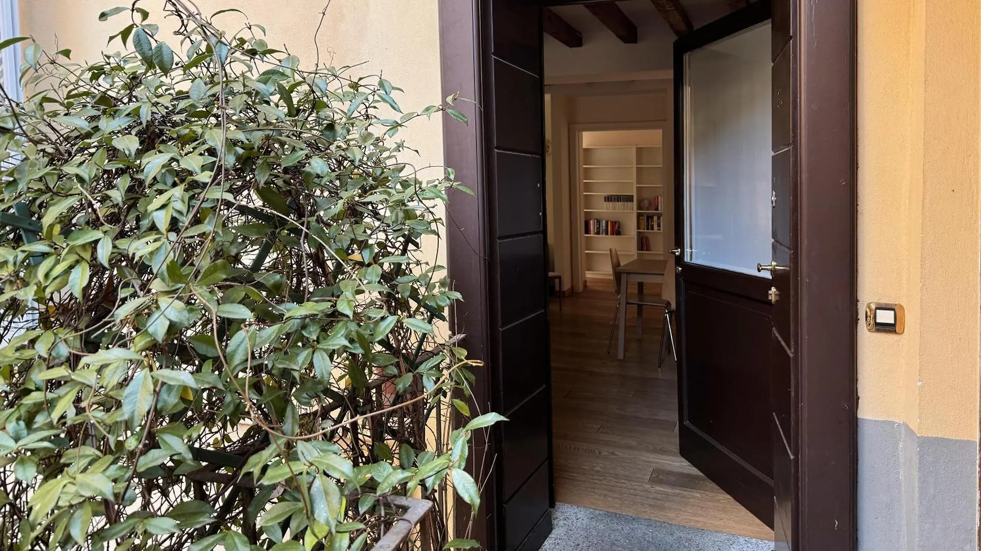 شقة Joivy Cosy Ticinese Retreat 1-Bed Flat Near The Duomo ميلان 0*,  إيطاليا